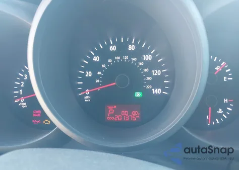 2013 Kia Soul z USA, uszkodzony, nr VIN KNDJT2A5XD7754831